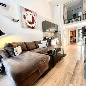 Apartamento Duplex Patio Wilson, Niza