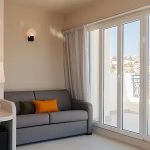 Hotel Yelo Promenade Powered By Sonder, Niza